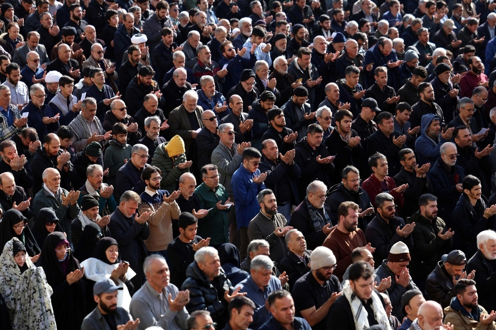 Thousands attend Eid al-Fitr prayers in Iran amid ongoing Middle East war