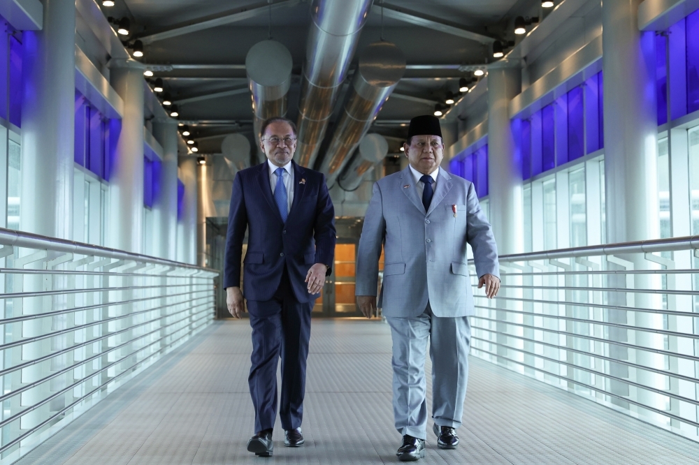 Anwar arrives in Indonesia for talks with Prabowo on Middle East crisis and bilateral ties