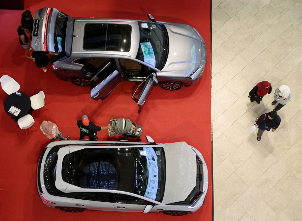 ‘Everything is going up’: Singapore hit by war-fuelled price hikes across the board