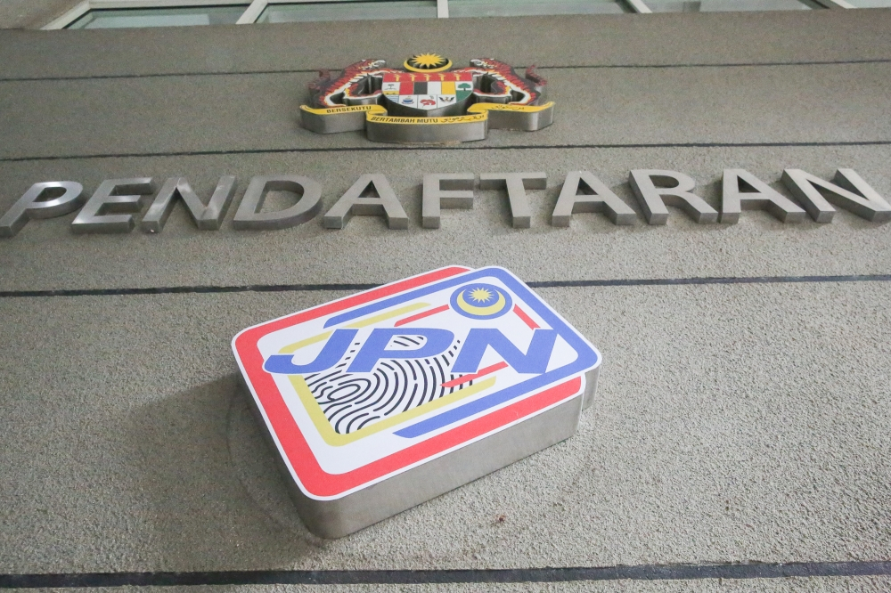 NRD detains 46 in Bukit Raja raid over fake MyKads