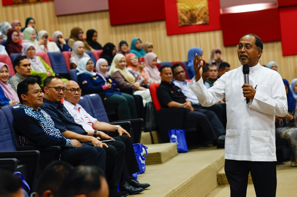 Govt may absorb affected overseas students into local varsities if Middle East conflict worsens