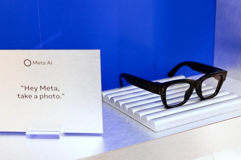 Meta AI glasses hype fades as Ray-Ban maker shares slip