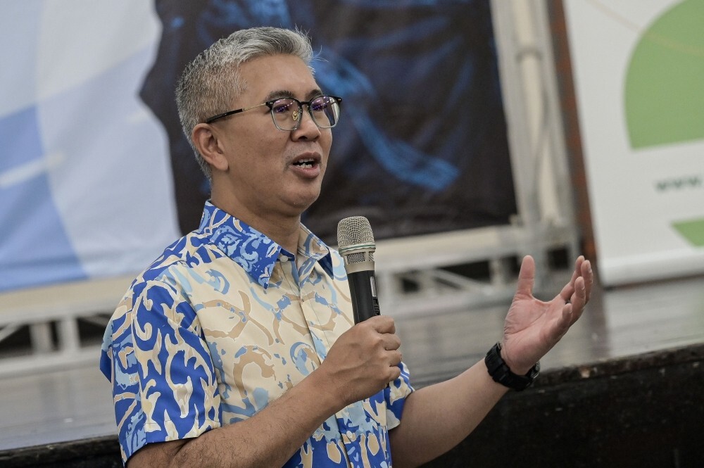 Global supply crisis presents opportunities, Malaysia remains safe investment destination, says Tengku Zafrul