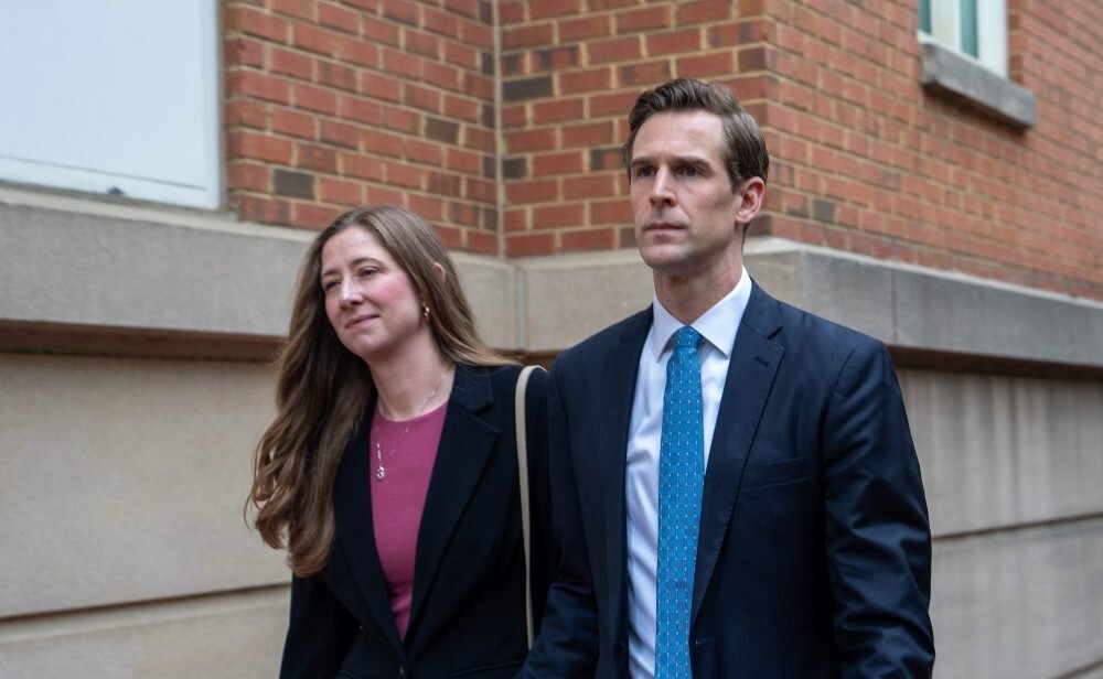 Ex-FBI director Comey surrenders over ‘8647’ post Trump’s DOJ claims is assassination threat