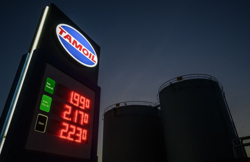 Oil soars as Trump shoots down Iran’s terms and Hormuz disruption fears deepen