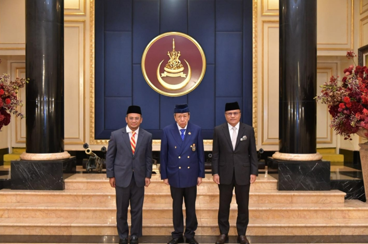Selangor Sultan calls for continued focus on rakyat’s well-being amid global crisis