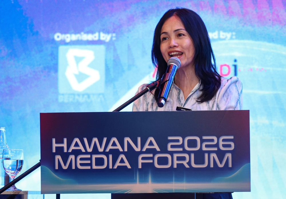 464 false content pieces tied to supply crisis identified in April