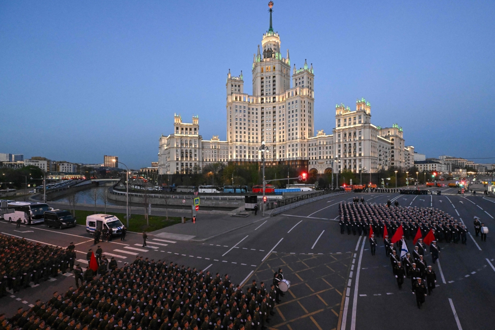 Russia warns embassies to leave Kyiv ahead of possible retaliatory strikes