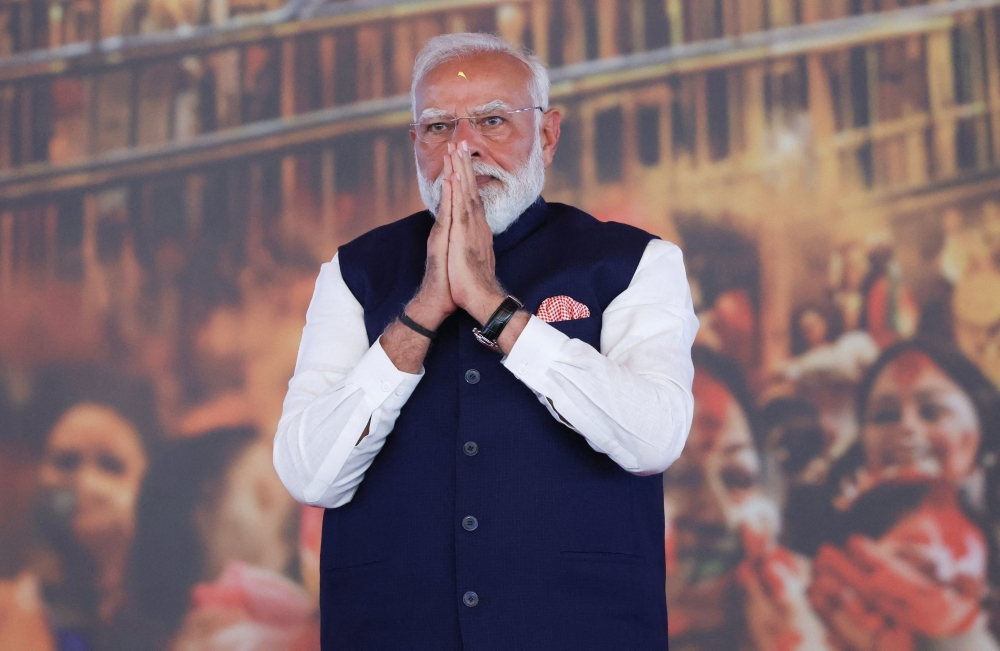 India shields consumers from fuel hikes as Modi calls for reduced petrol and diesel use amid Middle East supply strain