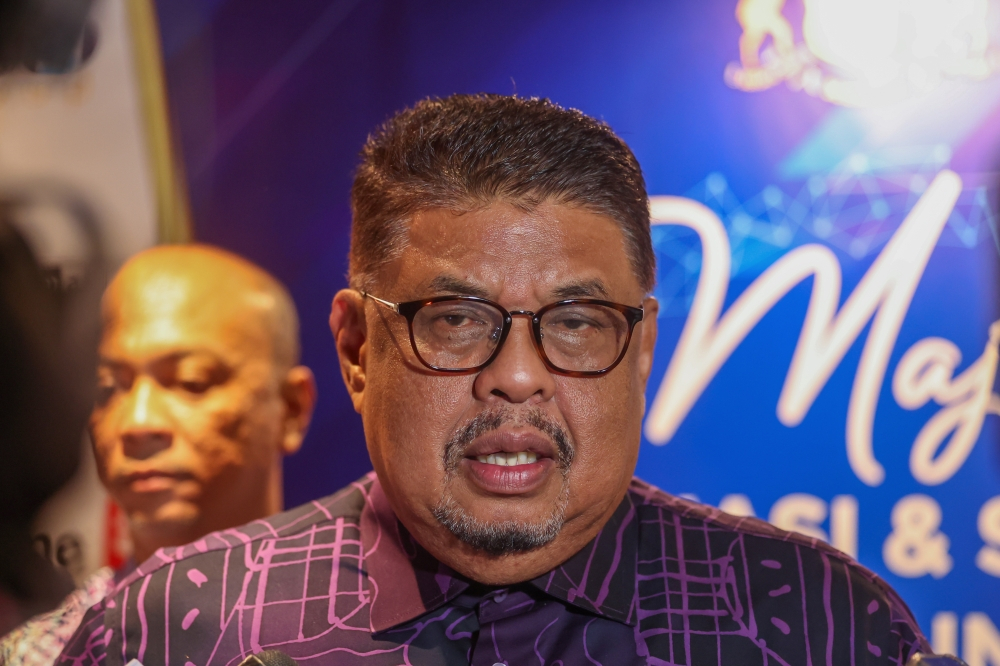 Umno hints at Melaka state election within four months