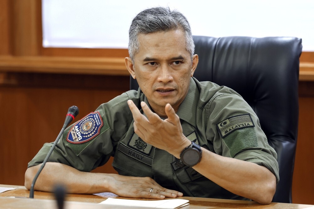 Northern entry points at risk of smuggling should be led by police, says border agency chief