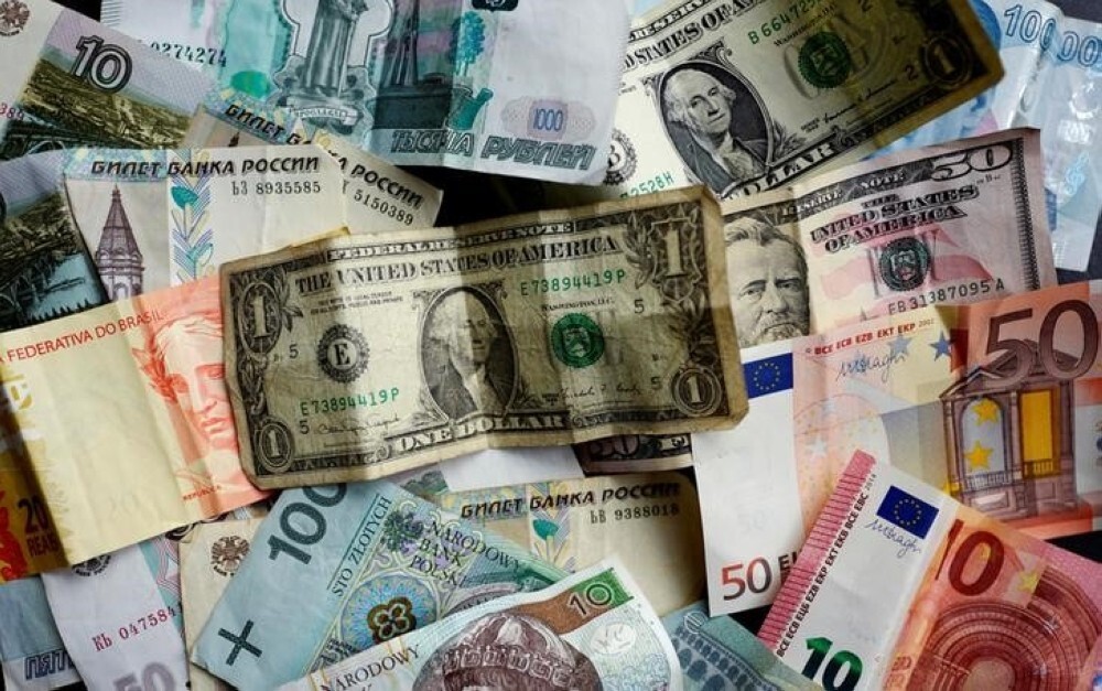 Income gap widens: Global inequality deepens as executive pay soars and real wages stagnate, Oxfam warns