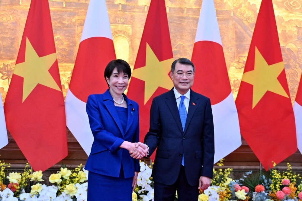 Takaichi visits Hanoi for talks with Vietnamese leaders amid Japan’s concerns over investment slump