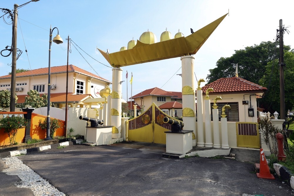 No agenda, no notice: Six Negeri Sembilan leaders file suit over controversial sitting