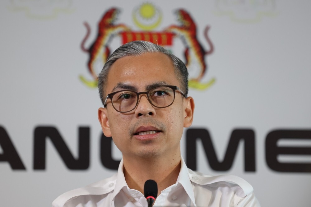 Fahmi: Aminuddin remains Negeri Sembilan MB after Umno, Pakatan leaders resolve dispute