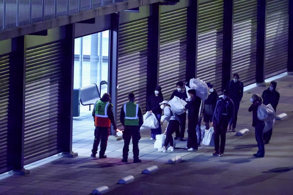 Breach of protocol: Dutch hospital quarantines 12 workers after hantavirus samples from cruise ship patient mishandled