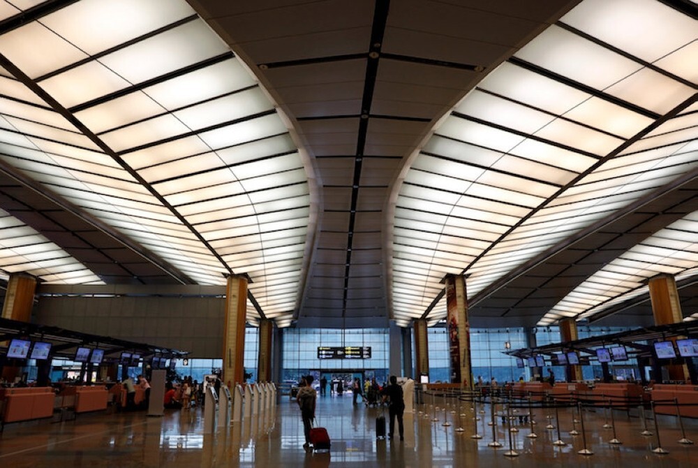 Chinese national to be charged in Singapore over alleged bank card theft on flight