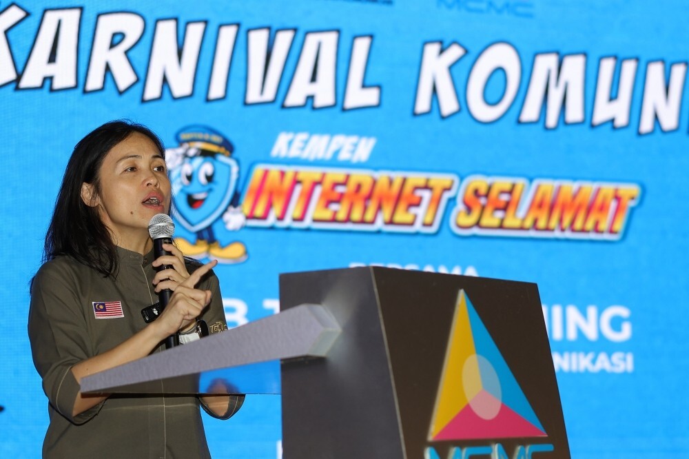 Social media users in Malaysia must verify age with using IC or passport from June 1, says deputy minister