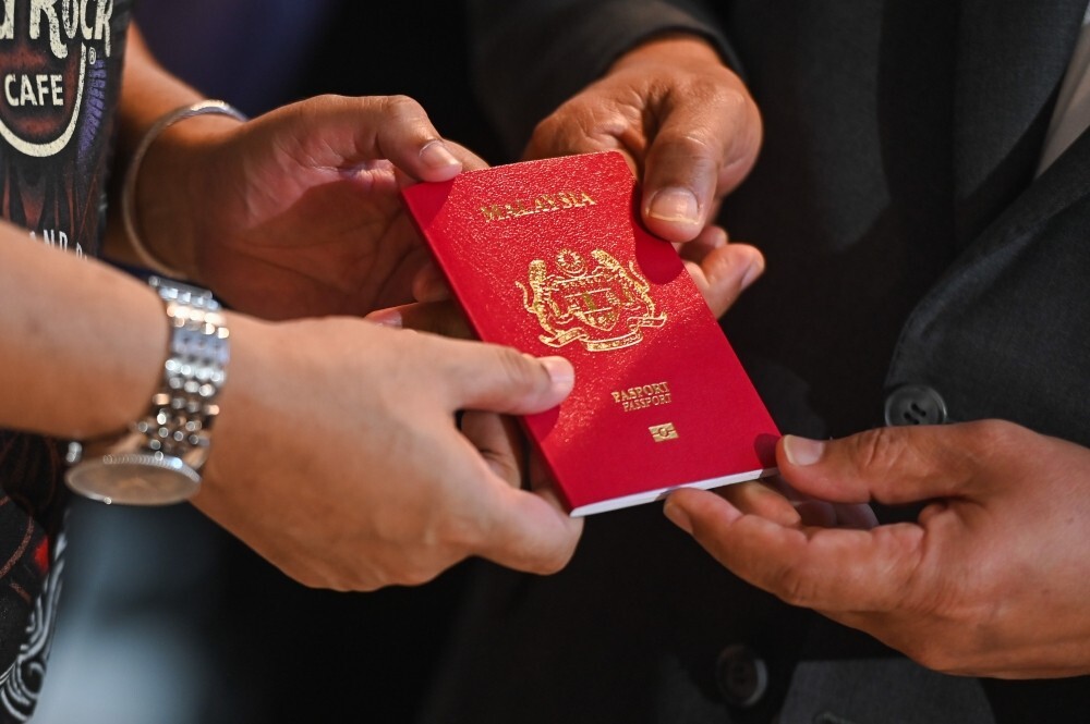 Rollout of new Malaysian passport with additional security features postponed
