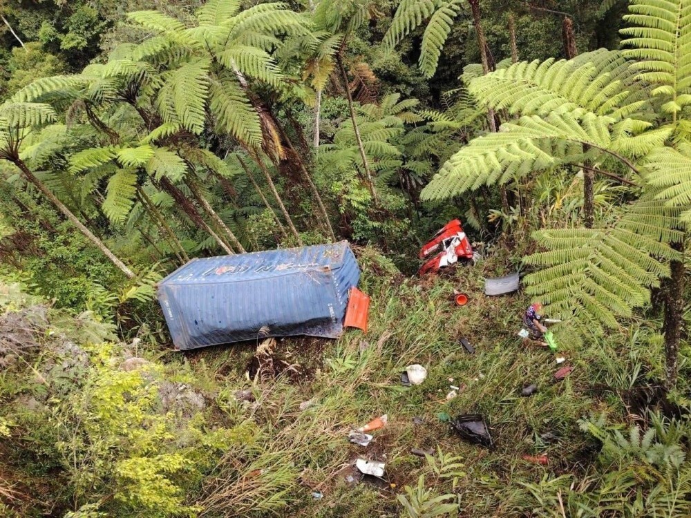 He stepped out just in time: Trailer driver cheats death in Gua Musang ravine plunge