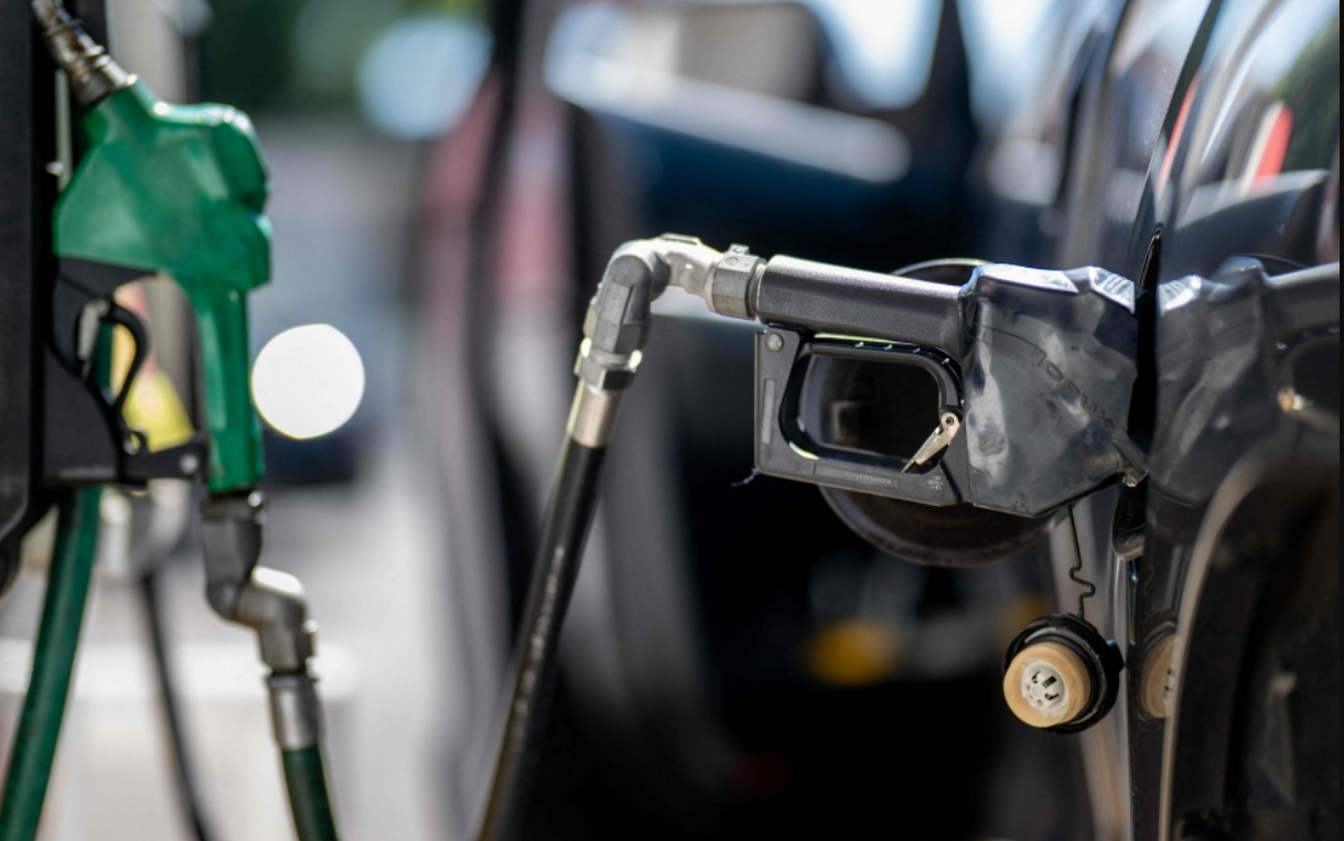 Oil prices climb as US reportedly hardens stance in Iran peace talks