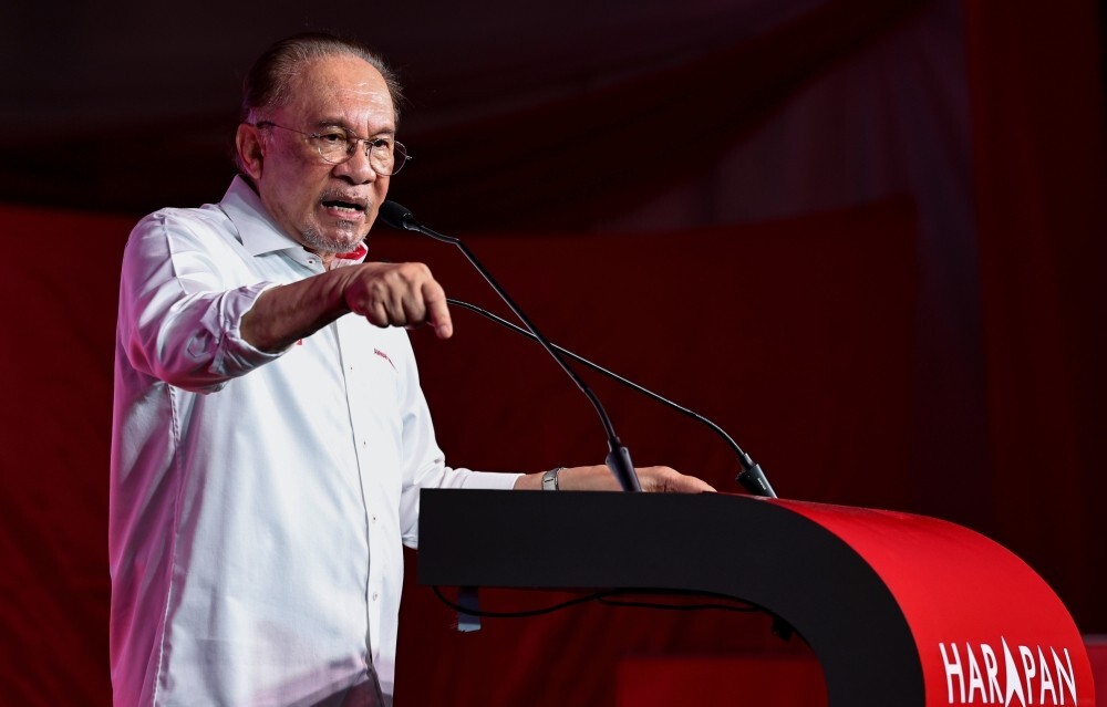 ‘Don’t treat people like slaves’ — Anwar vows end to degrading aid distribution practices