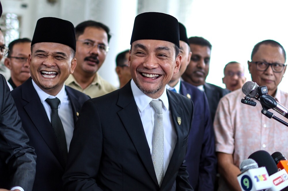 ‘Sit at the same table with DAP’? Onn Hafiz says he’d rather give up Johor MB post