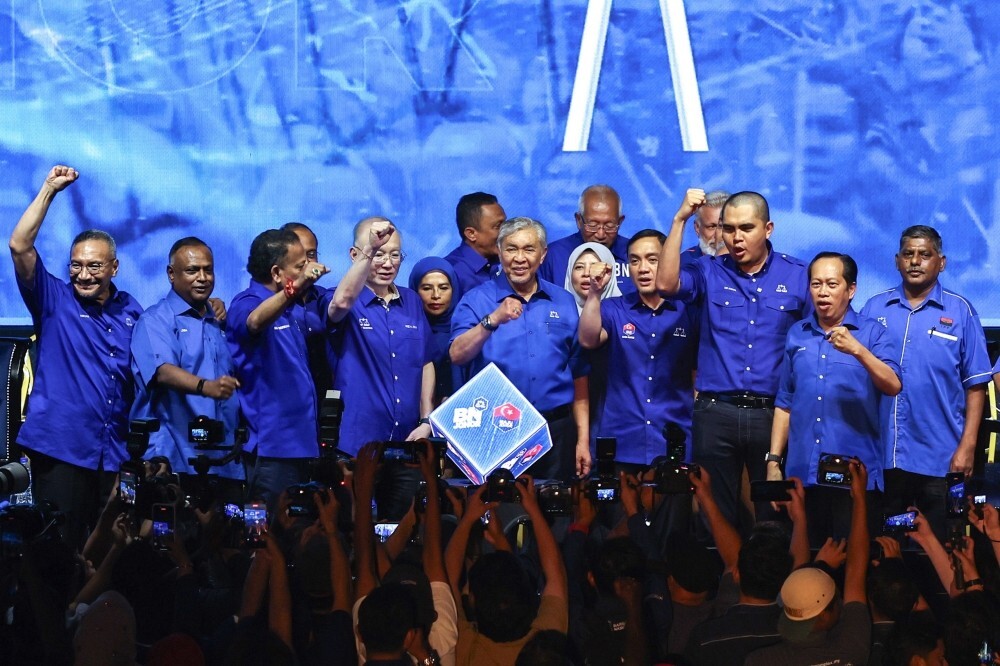 Johor showdown looms as Zahid unveils BN machinery, veterans return and youth army marches in