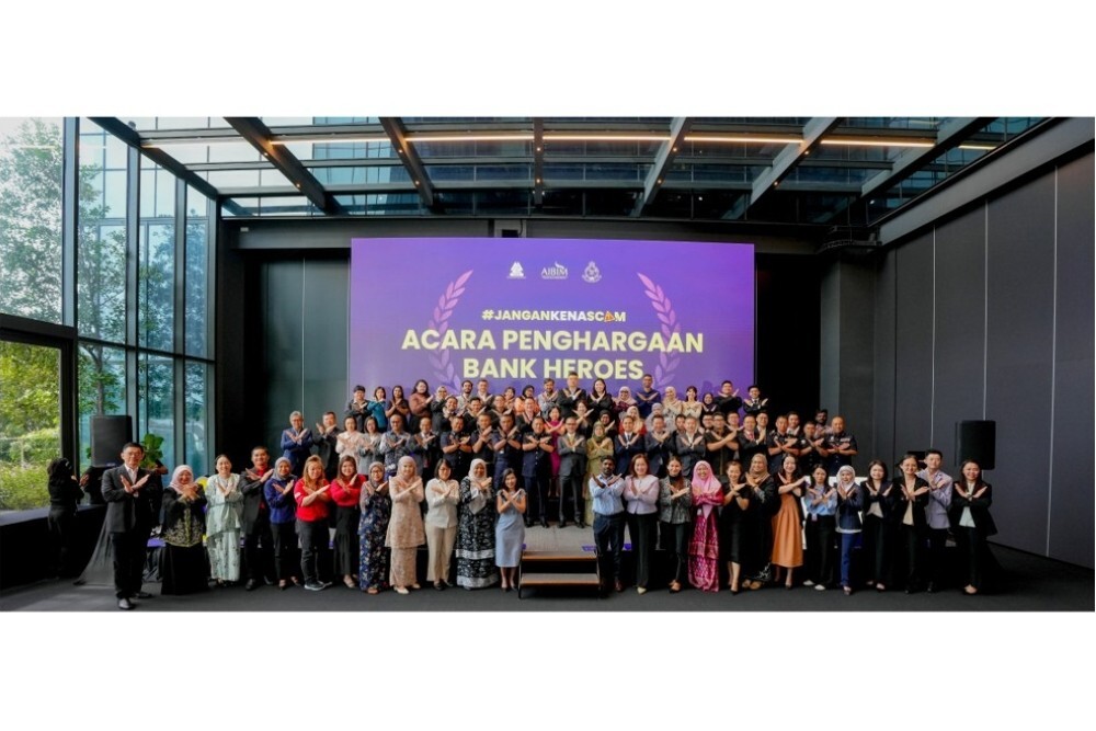 Malaysian banks honour 68 staff who helped save RM139m from scammers last year