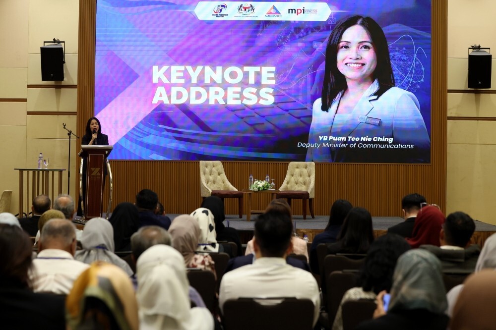 Malaysia must boost media literacy as AI reshapes information landscape, says deputy communications minister