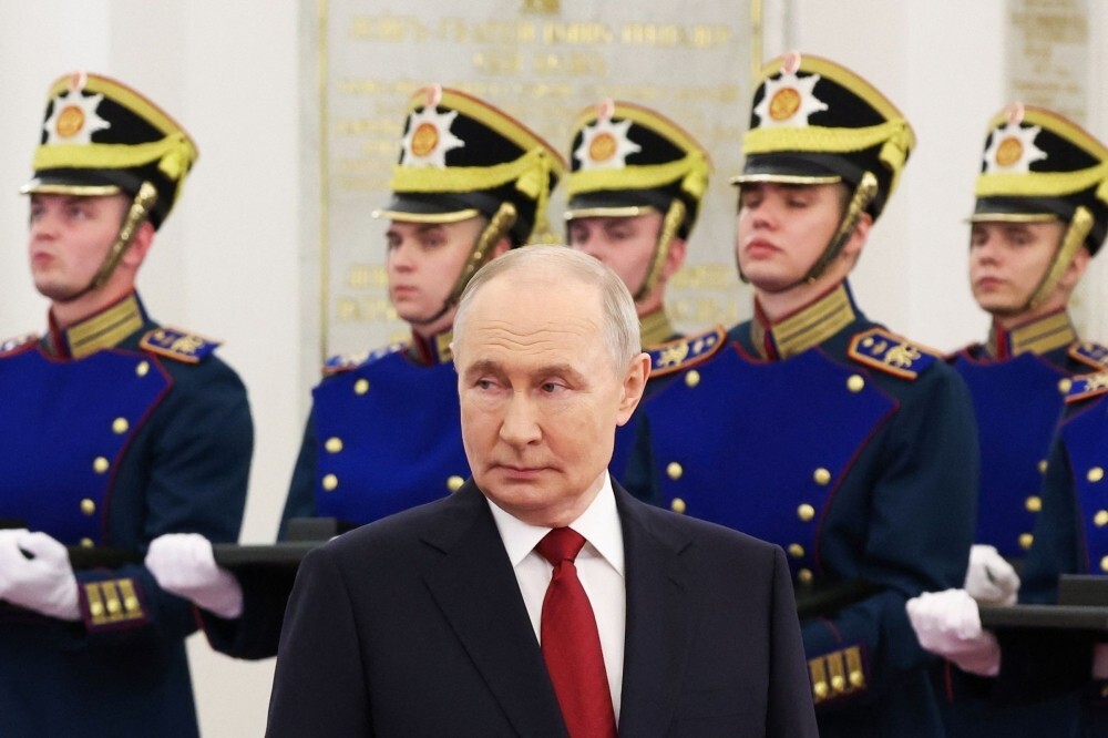 Putin hosts Asean leaders as G7 ramps up pressure over Ukraine war