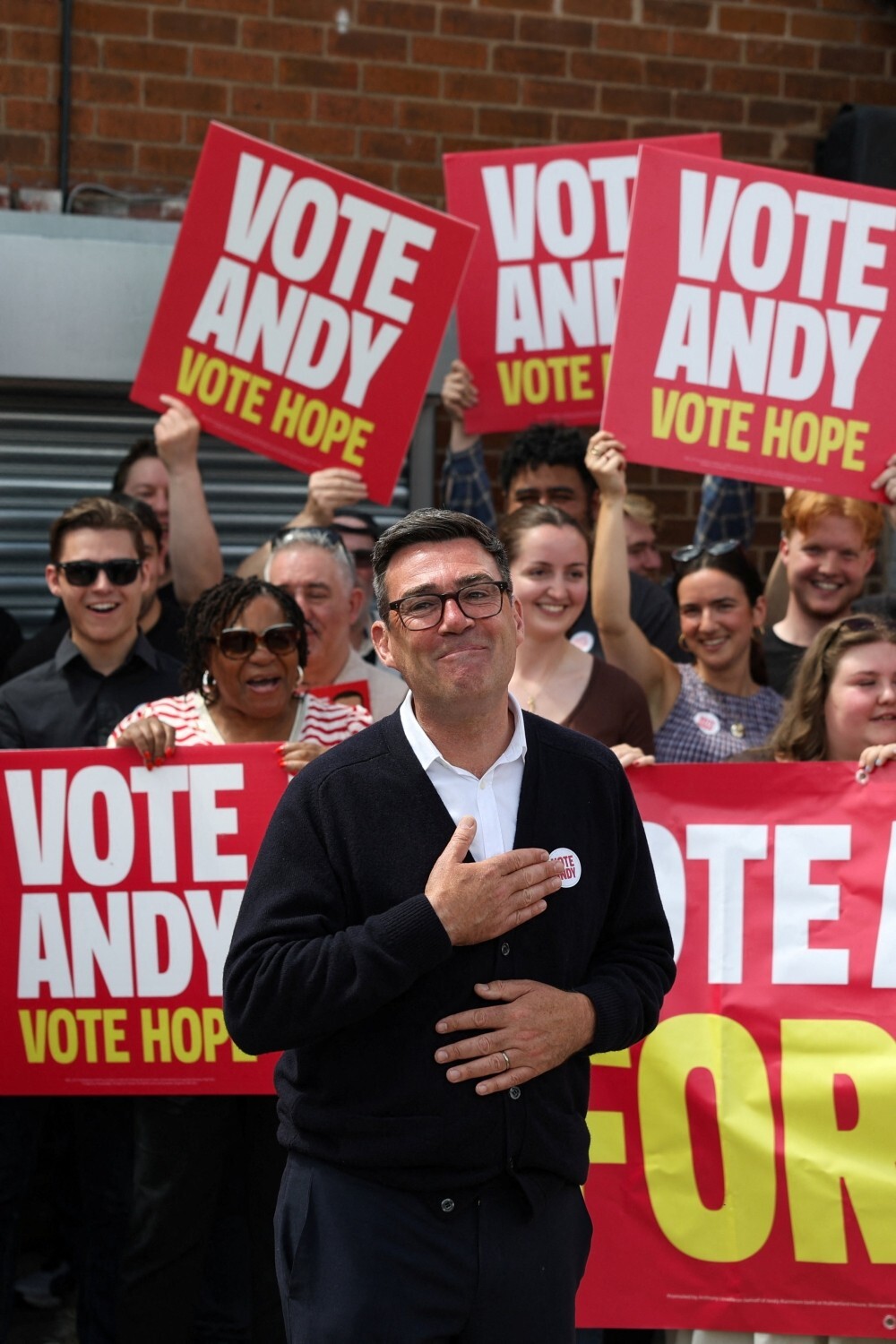 UK Labour’s Andy Burnham wins Makerfield seat, clearing path to challenge PM Starmer
