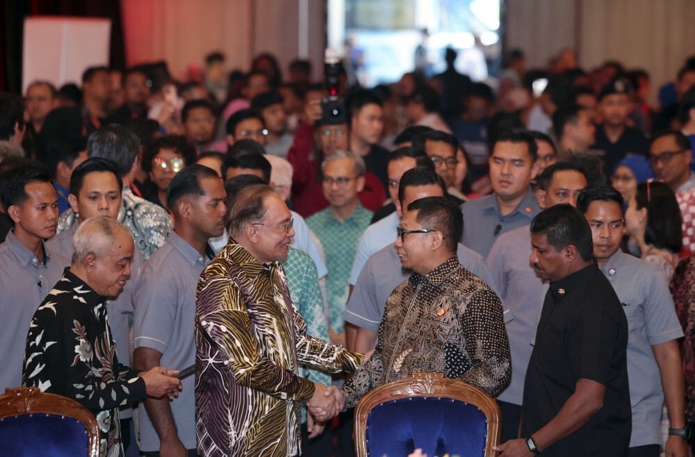 Anwar to present HAWANA prizes, special awards to journalists at PICCA Convention Centre