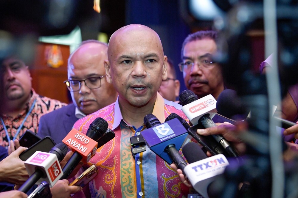 Buy Malaysian Goods campaign rebranded as Jom Malaysia, says Armizan