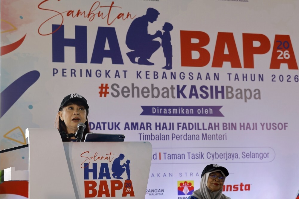 Father’s role important in shielding children from social ills as Madani govt bolsters family‑focused policies, says DPM Fadillah