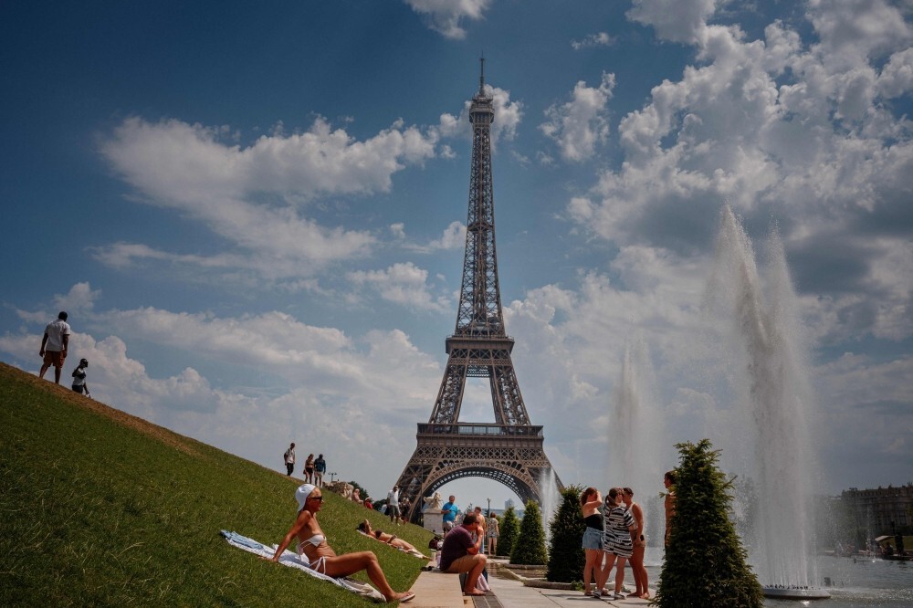 France records around 1,000 excess deaths in heatwave, says health agency