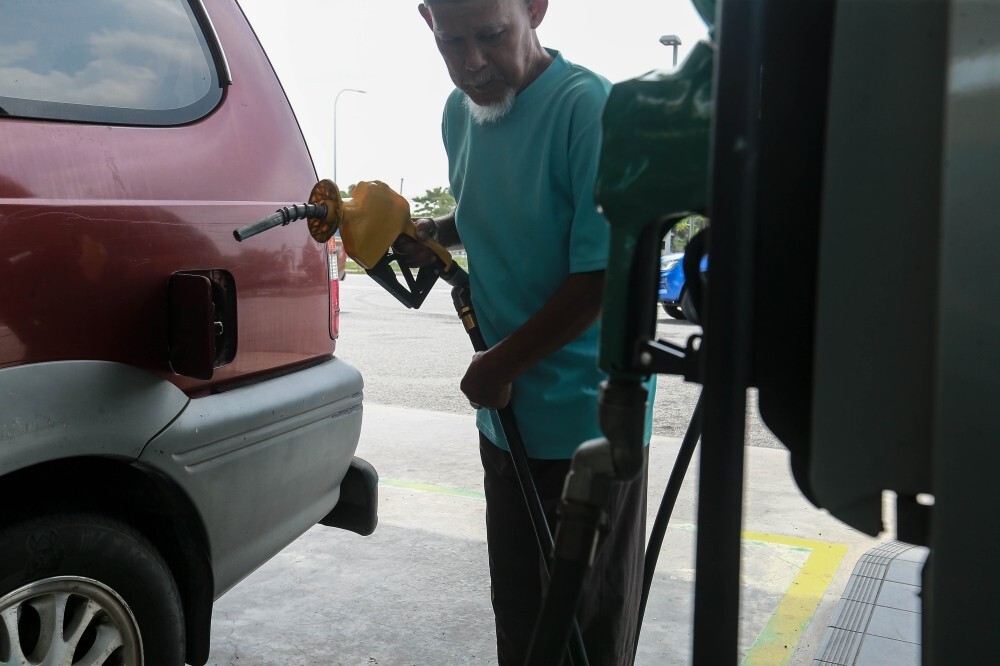 MOF: Nearly 200,000 pickup and 4WD owners receive additional 100 litres under BUDI Diesel