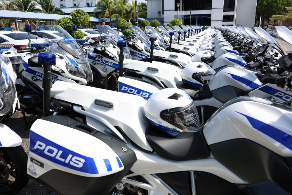 Security tightened ahead of Johor early voting tomorrow at police and military polling centres