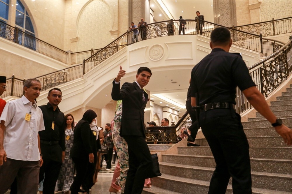 ‘It’s not easy to be with me’: Syed Saddiq praises Bella, hints at marriage after acquittal