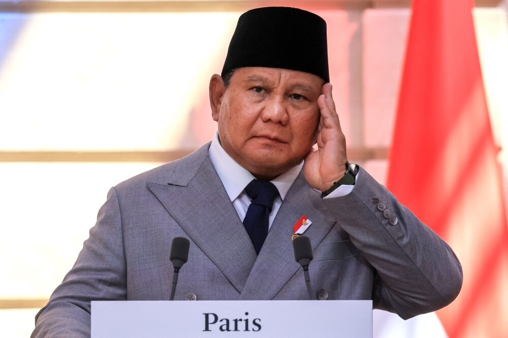 Indonesia cuts more than US$2b in free meal budget
