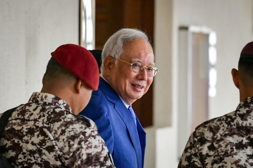 Najib Razak undergoes coronary procedure; no stent needed, doctors confirm