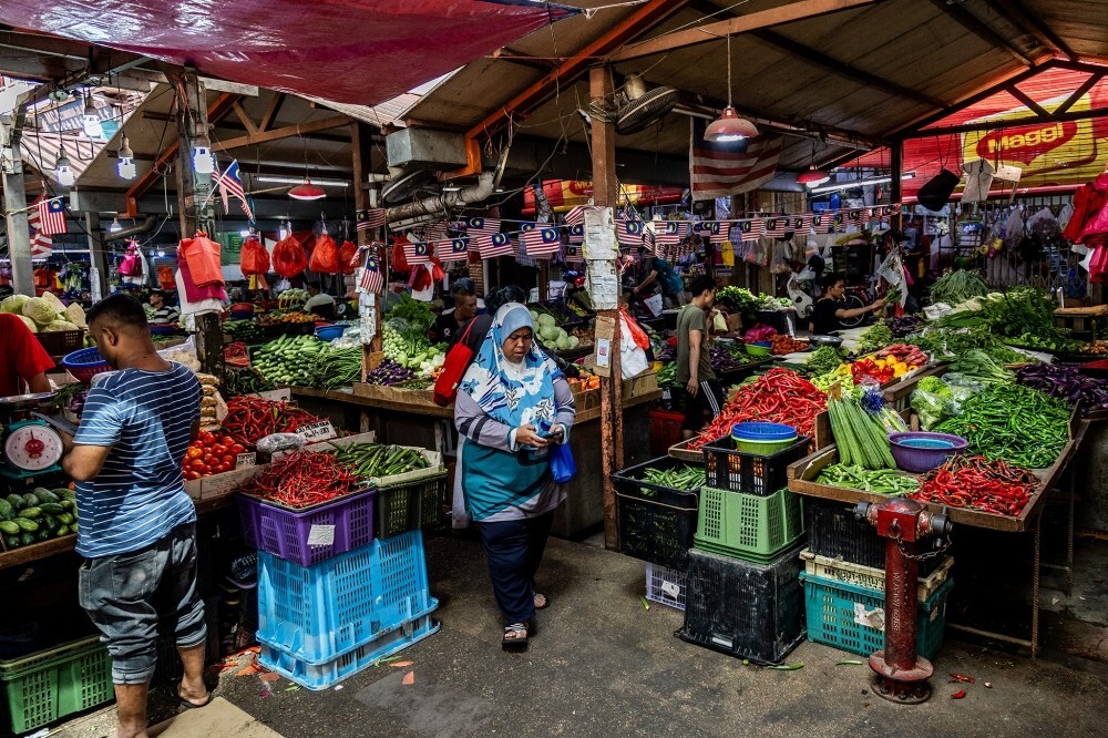Bank Negara: Cheaper fuel cools Malaysia’s inflation to 1.9pc in June
