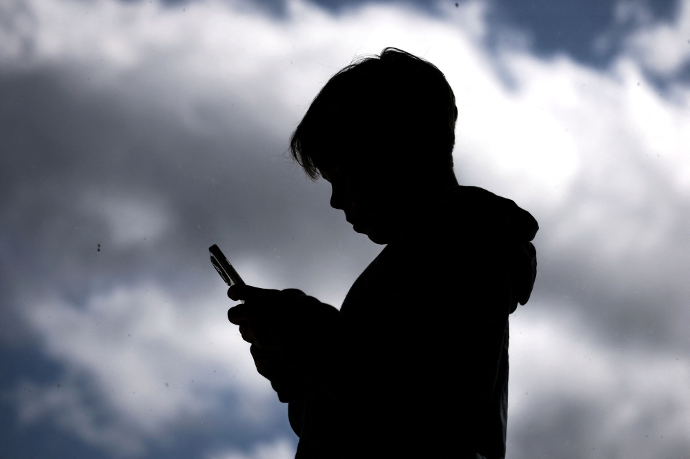 Social media use rebounds among Australian children despite under-16 ban