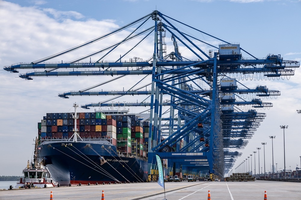 Malaysia’s export volume jumps 8.1pc in July, import volume up 14pc
