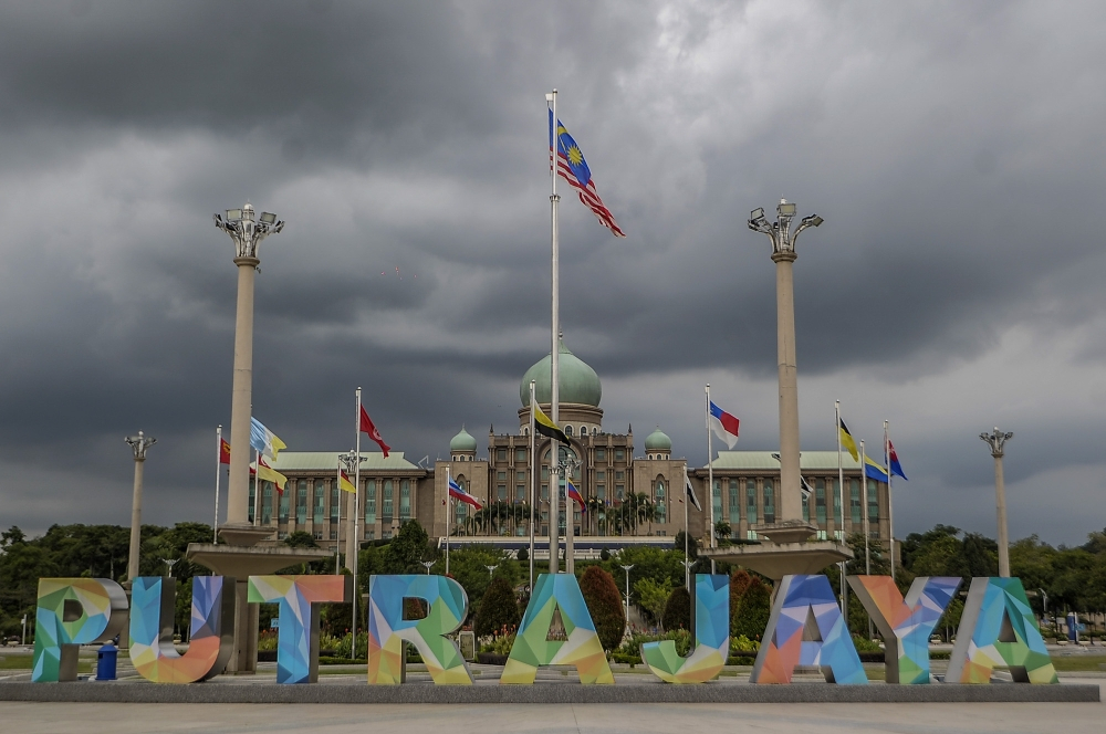 MetMalaysia issues special National Day forecast with thunderstorms, rain and haze expected through the weekend