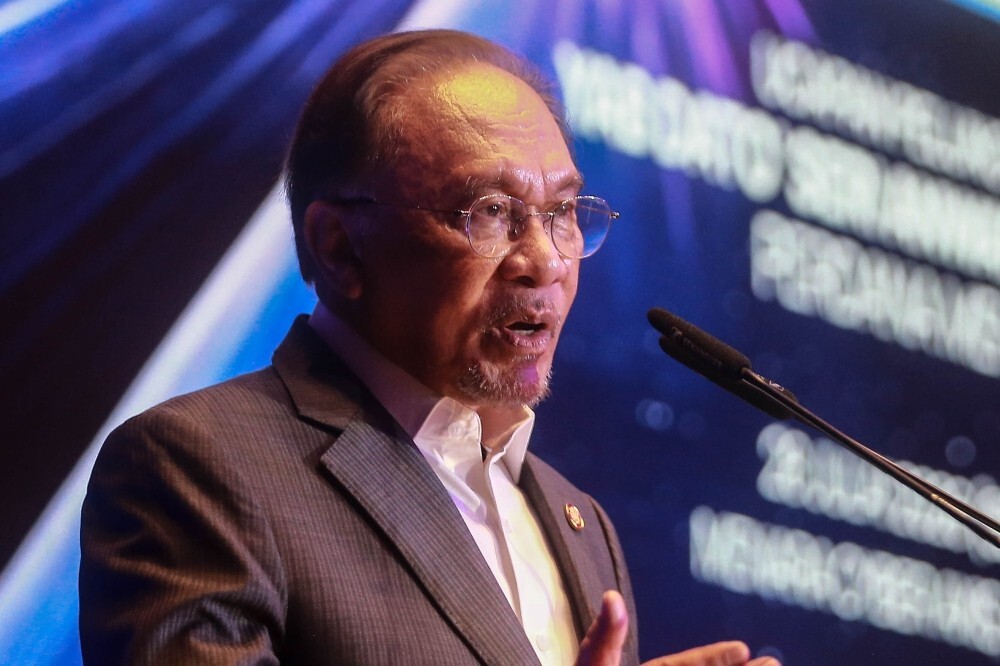 Malaysia, Cambodia to strengthen cooperation in AI, digital economy and cross-border crime, says Anwar