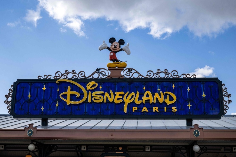 Disney beats profit forecasts as theme parks keep visitors coming