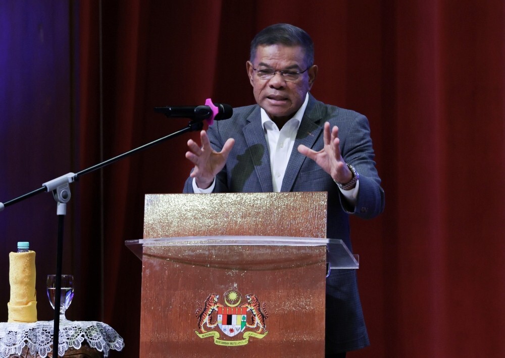 Saifuddin Nasution hits out at recycled false claims of Home Ministry granting citizenship en masse to foreigners