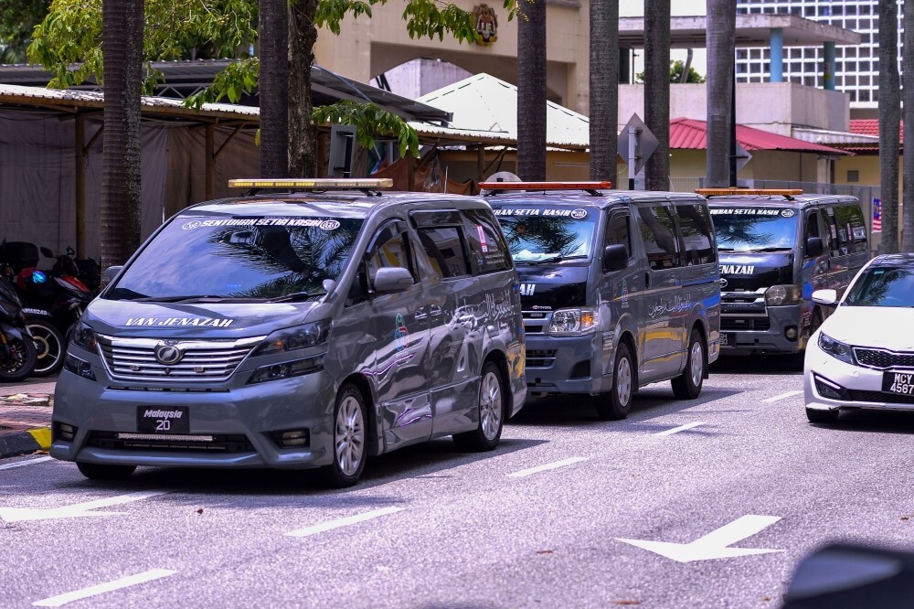 Police examine CCTV, dashcam footage to reconstruct deadly Immigration lorry crash on Jalan Sultan Ismail