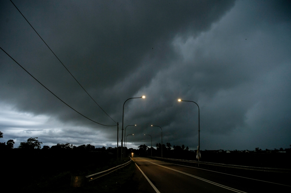 Thunderstorms, heavy rain expected in Sarawak, Sabah and Labuan this afternoon